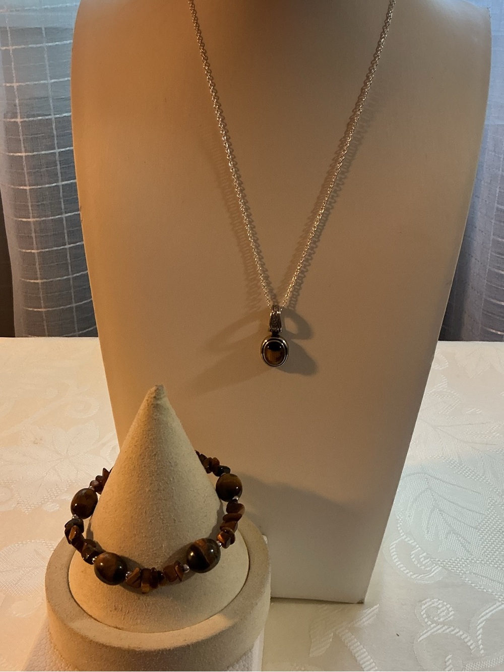 Tiger’s Eye Genuine Silver Tone Necklace and Stretch Bracelet Set